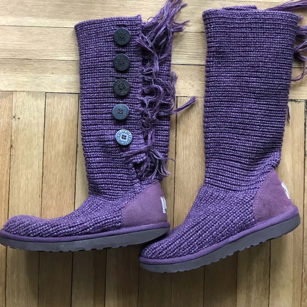 Uggs knit boots. Size 8. Shearling on bottom.